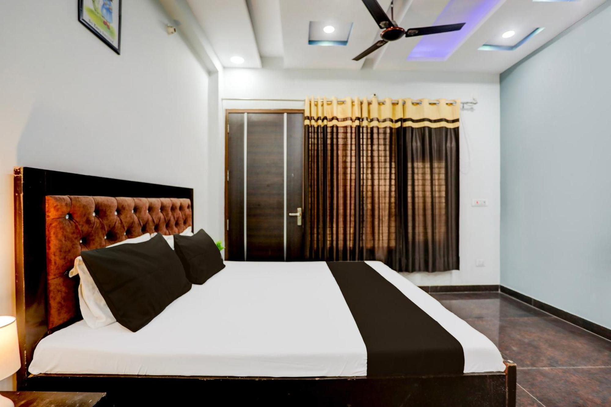 Hotel O Grand Epic Inn Noida Exterior photo