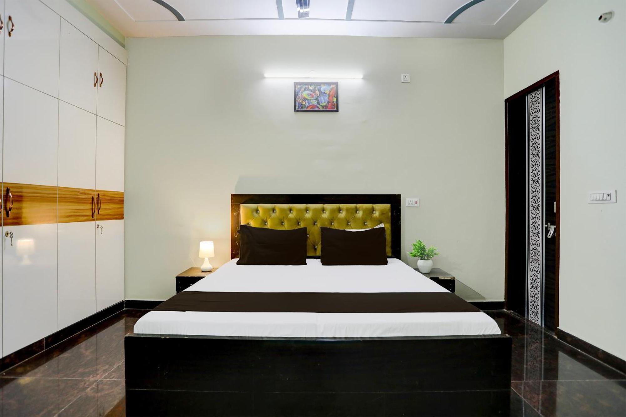 Hotel O Grand Epic Inn Noida Exterior photo